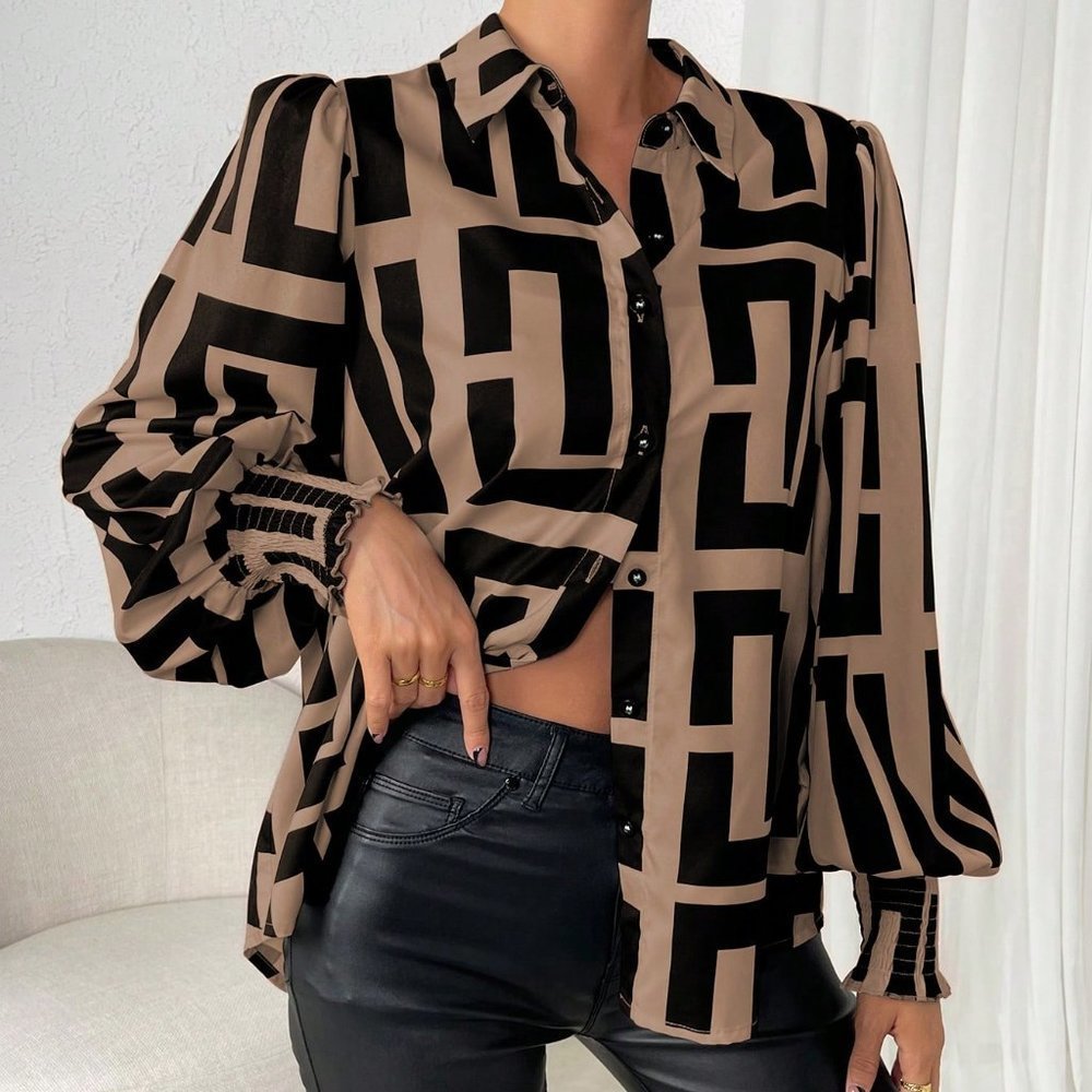 Black & Brown Preppy Womens Geo Print Shirred Cuff Lantern Sleeve Shirt - Picture 4 of 5